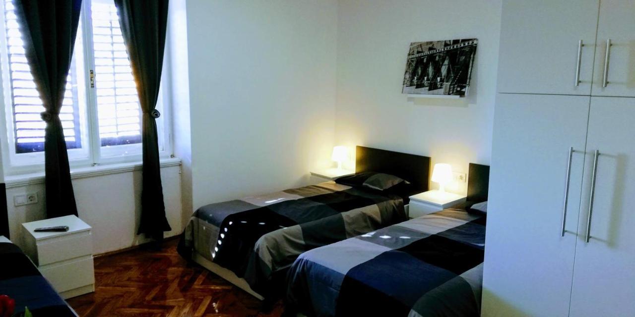 Pula Center Green Park Apartments And Rooms Exterior foto
