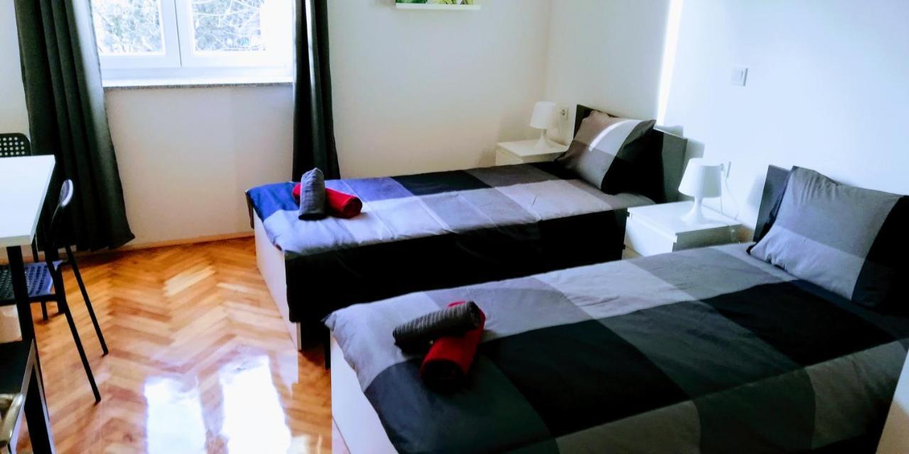 Pula Center Green Park Apartments And Rooms Exterior foto