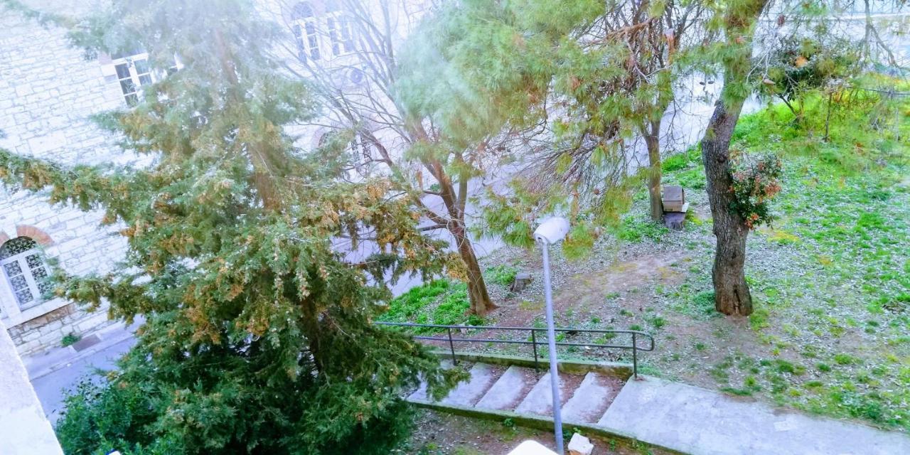 Pula Center Green Park Apartments And Rooms Exterior foto
